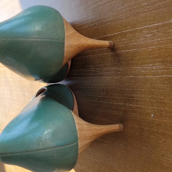 NEVER WORN GIUSEPPE ZANOTTI DESIGN HEELS - Picture 6 of 12